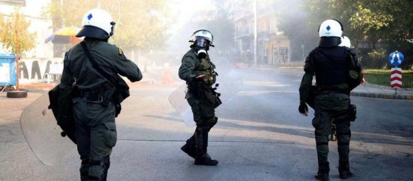 Θεσσαλονίκη: Επεισόδια μικρής έκτασης ανάμεσα σε ΜΑΤ και οπαδούς του ΠΑΟΚ